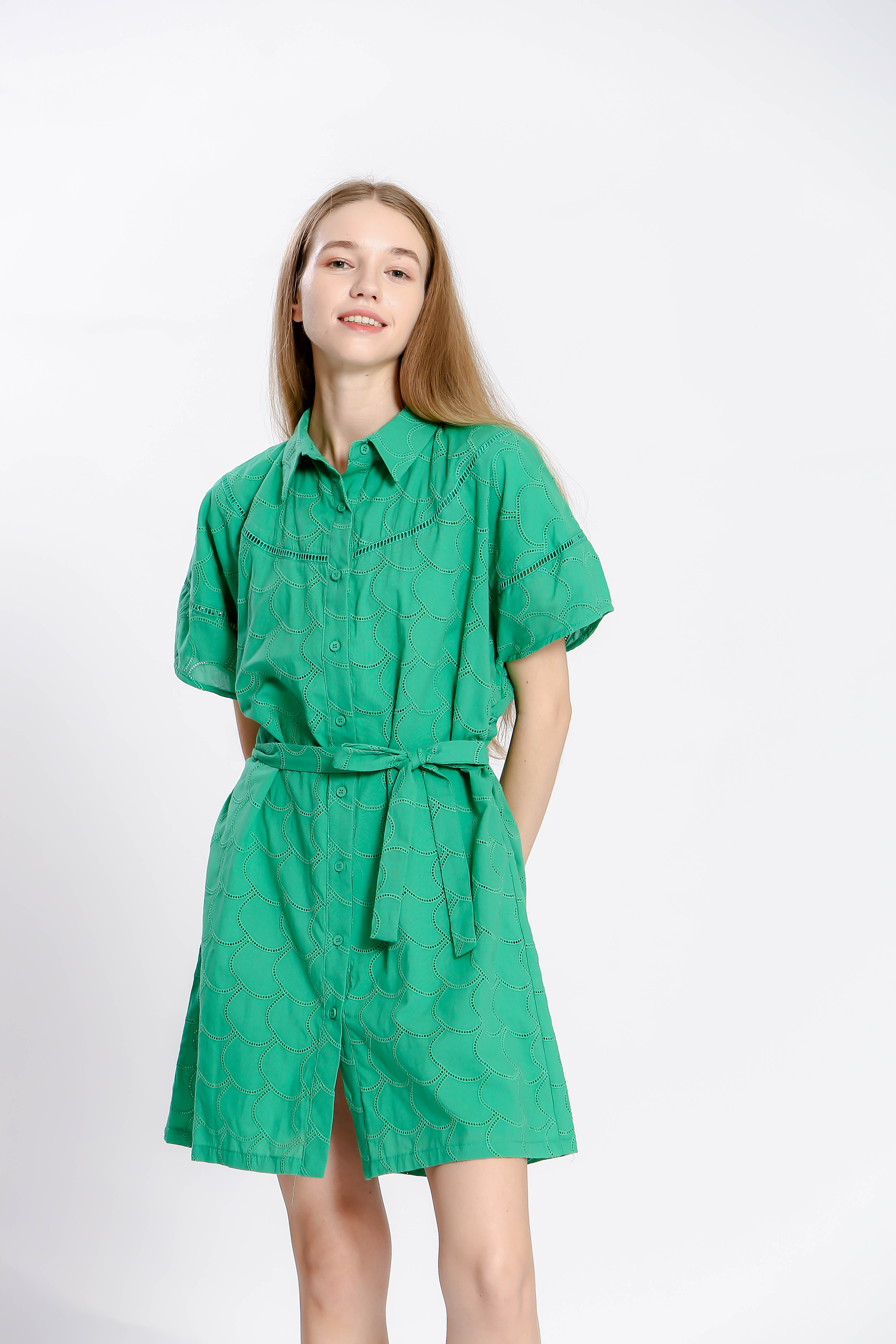 Robe uni col chemise