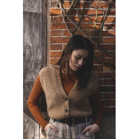 Gilet uni boutonné sans manche