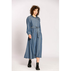 Robe longue unie ceinturée