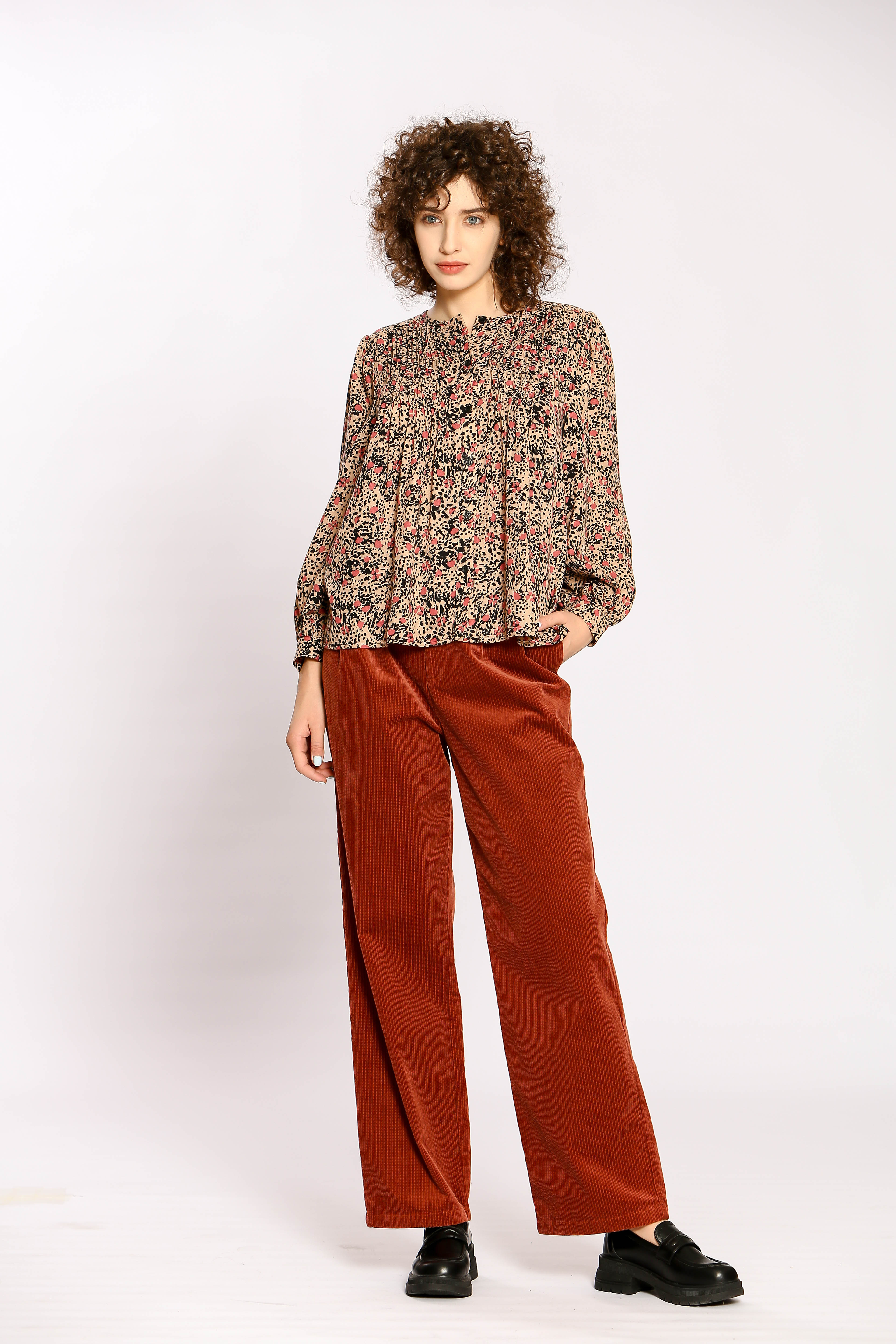 Chemise imprimée boutonnée...
