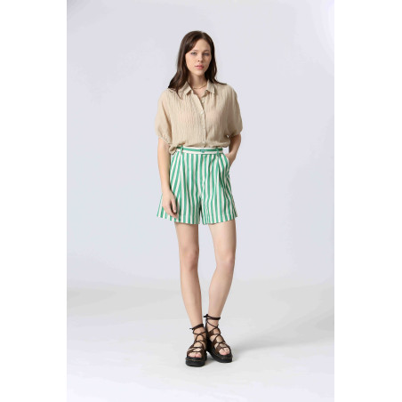 Short à rayures