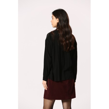 Blouse à galons ajourés