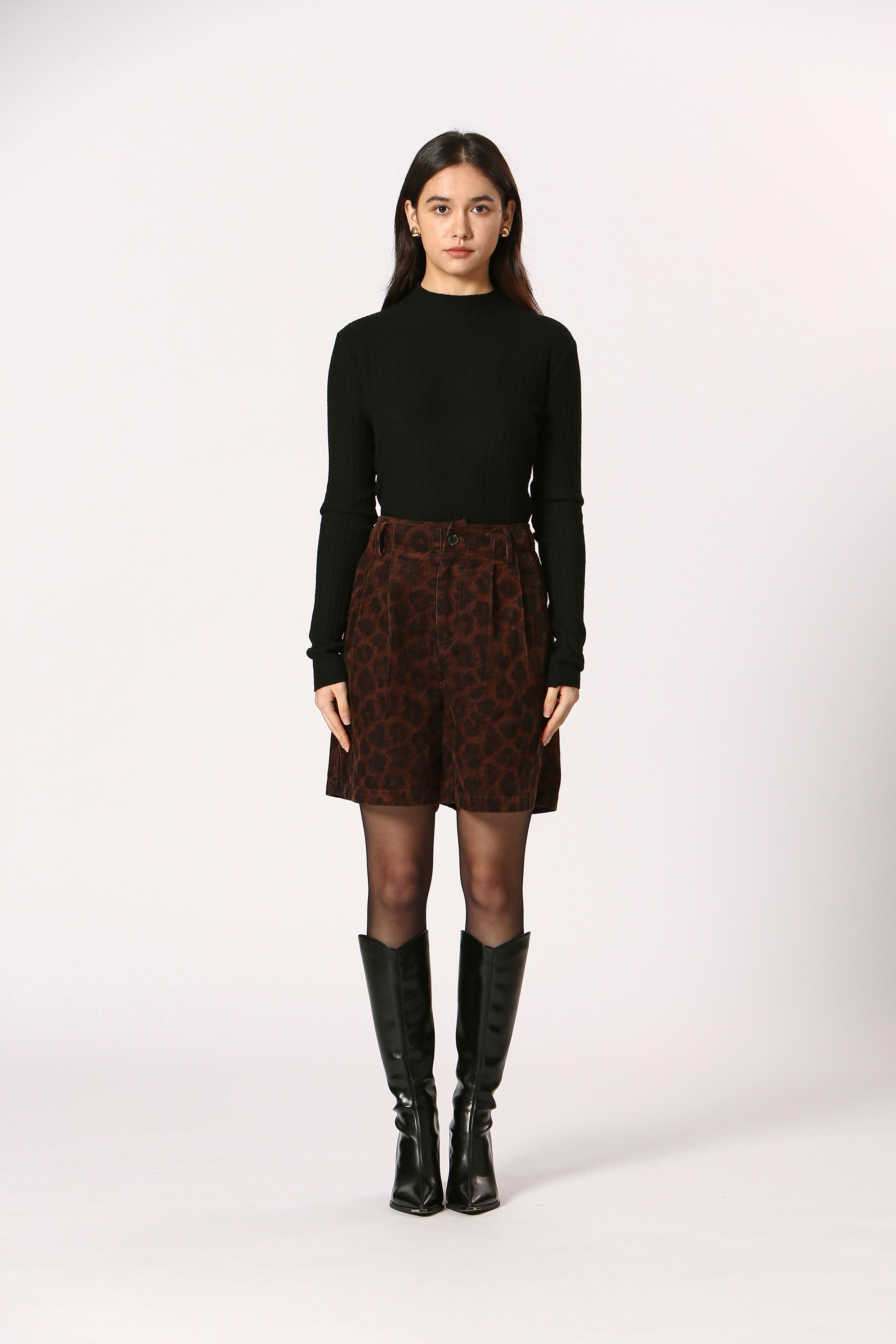 Short velour léopard