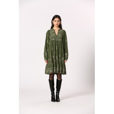 Robe courte brodée