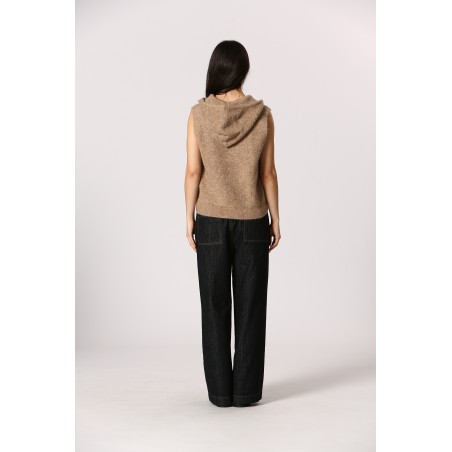 Gilet en maille à capuche