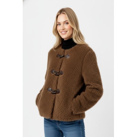 Veste courte en fausse fourrure