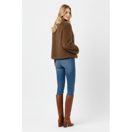 Veste courte en fausse fourrure