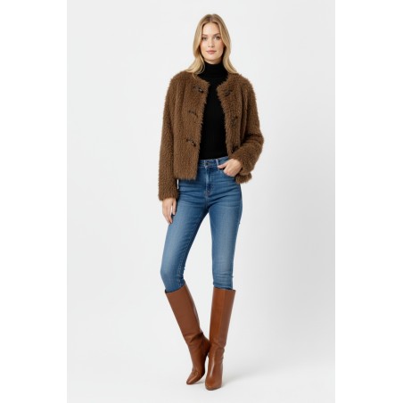 Veste courte en fausse fourrure