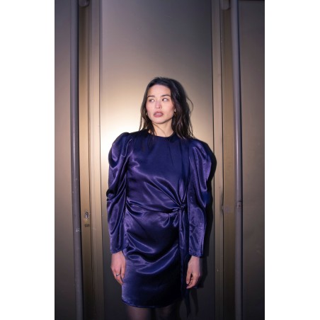 Robe courte effet métalique