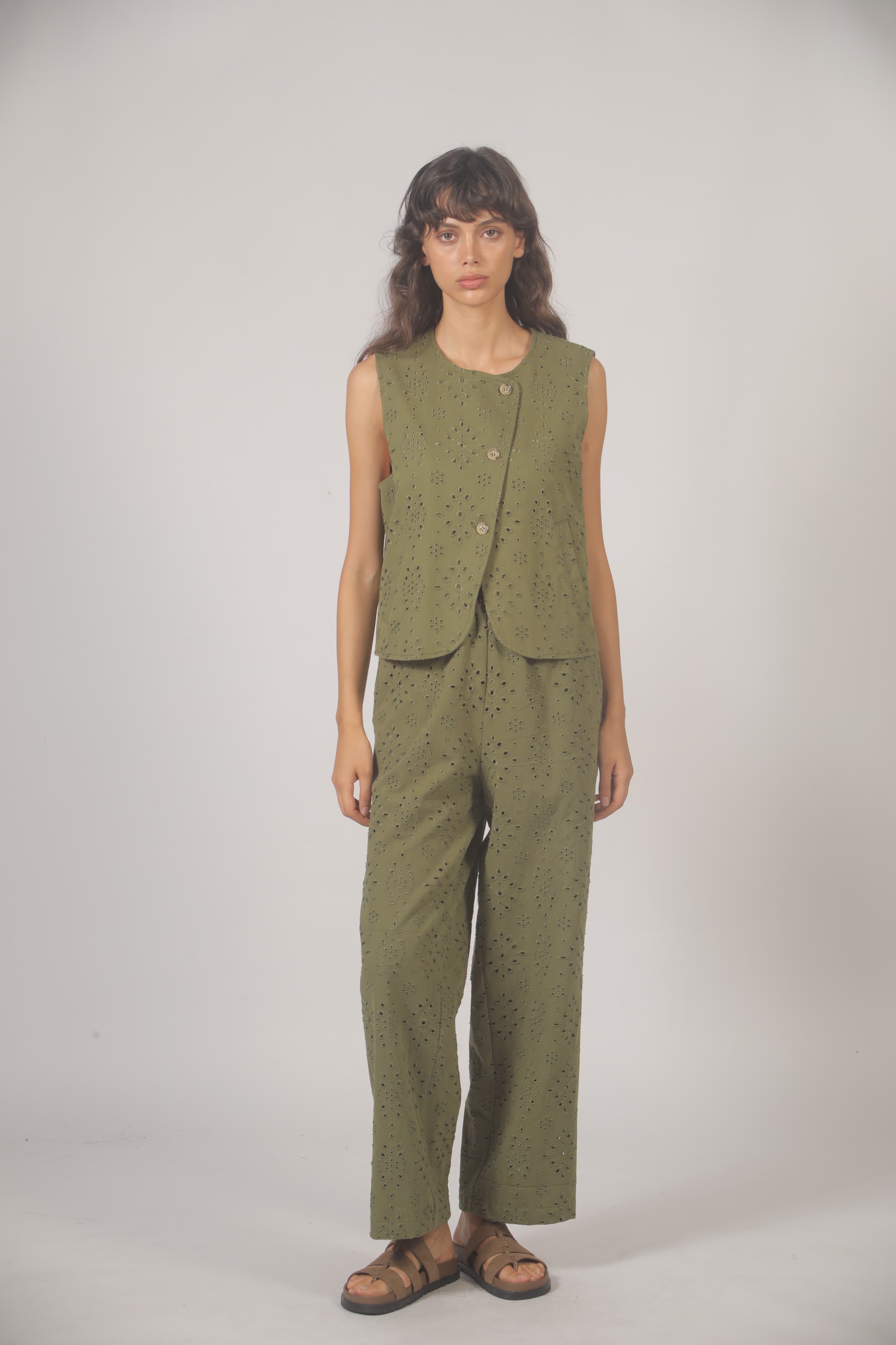 Gilet asymétrique brodé