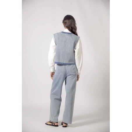 Gilet en jean brodé