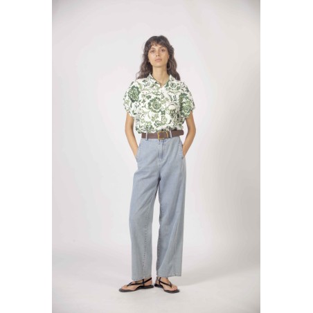 Top imprimé et brodé