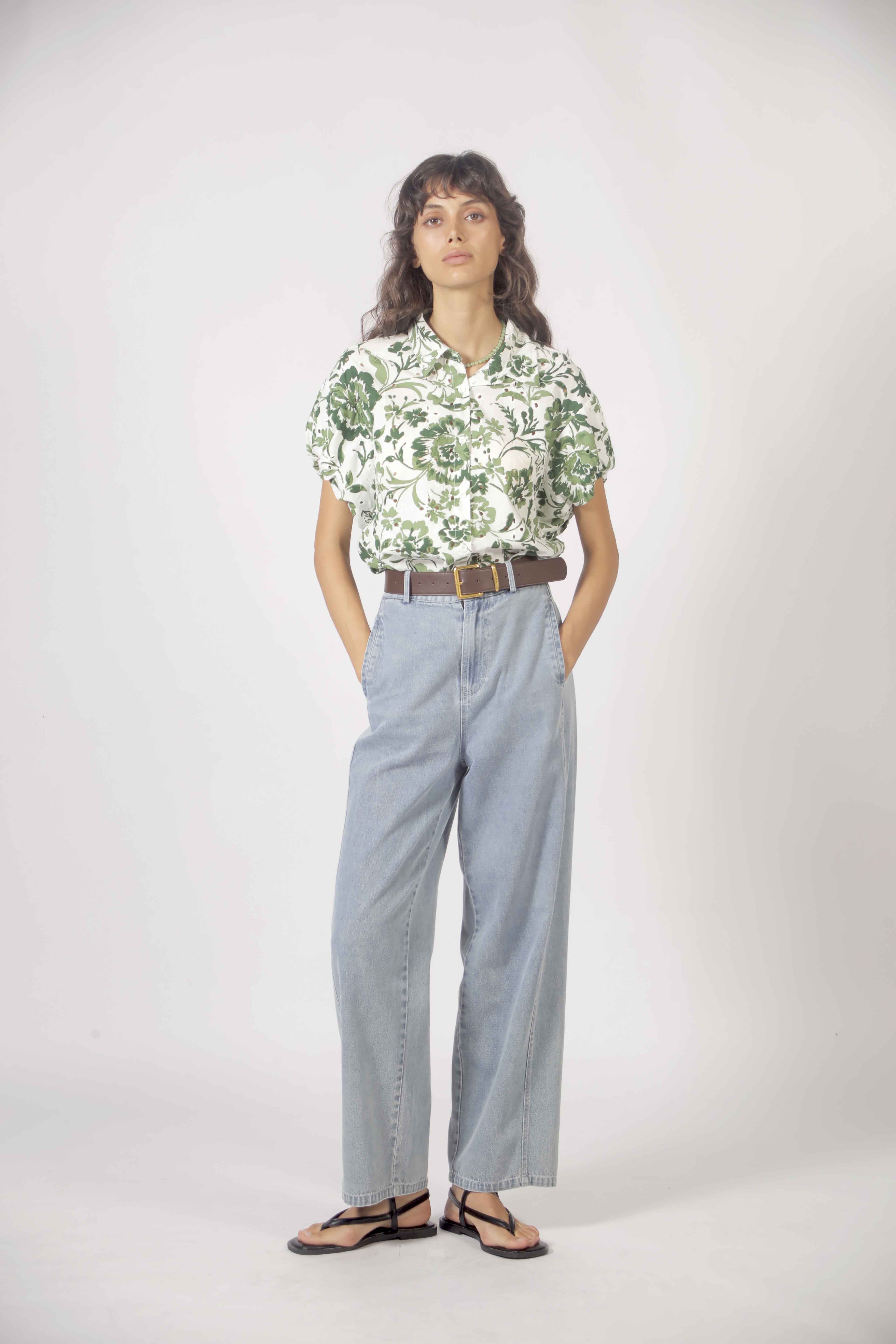 Top imprimé et brodé